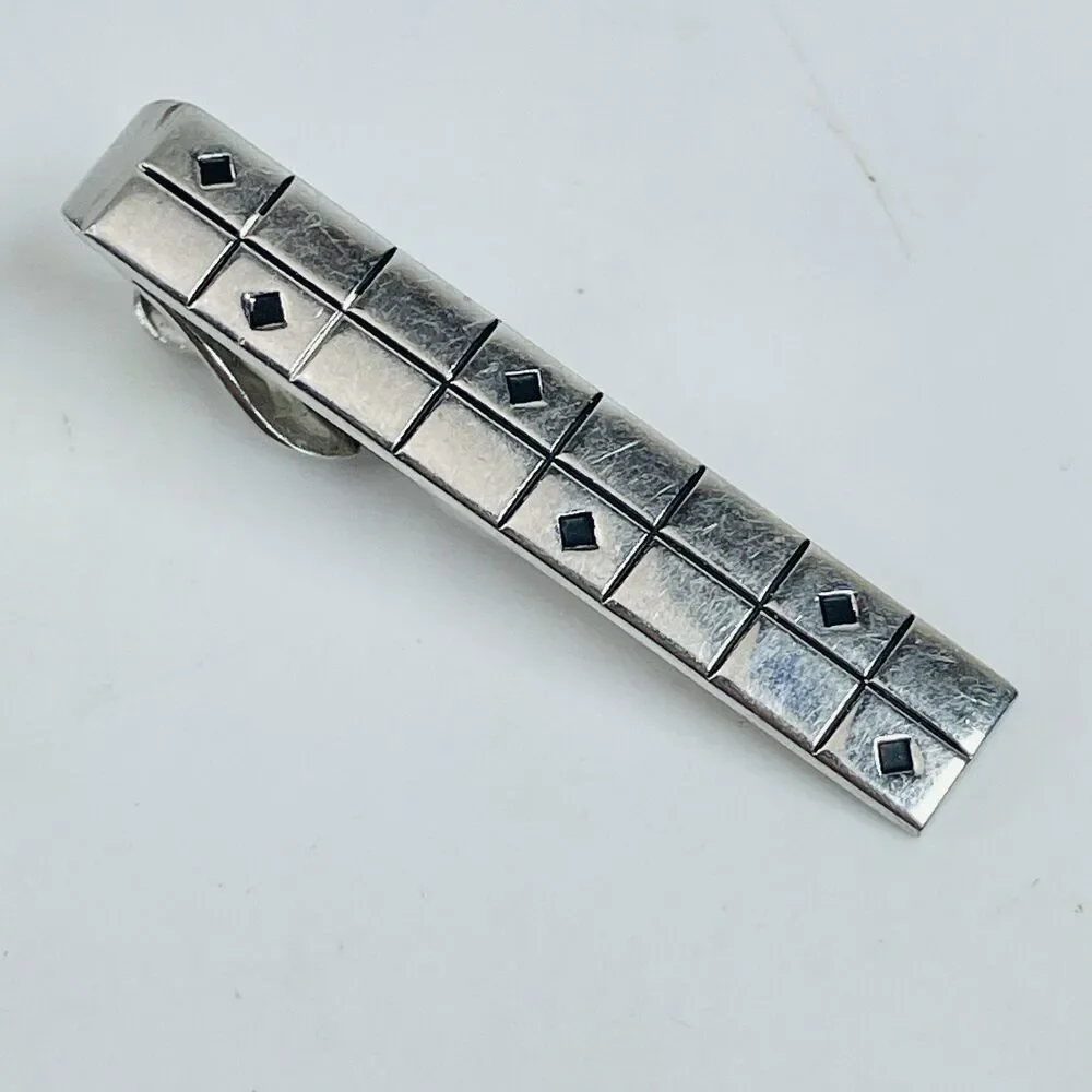 Vintage SWANK Men's Silver Tone Geometric Pattern Tie Clip Bar Accessory